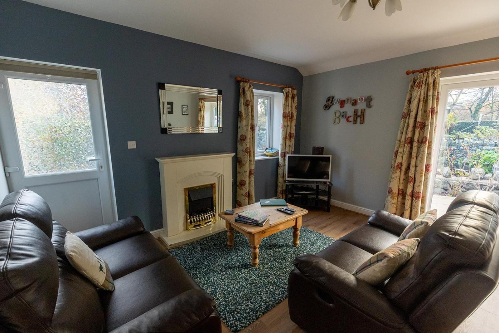 Gwynant Bach - Cosy 2 Bed Bungalow Cottage In Snowdonia National Park, Conwy, North Wales Dış mekan fotoğraf
